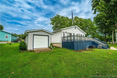 Hard-to-find one-level lakefront living at the 49-mile marker! - photo 32