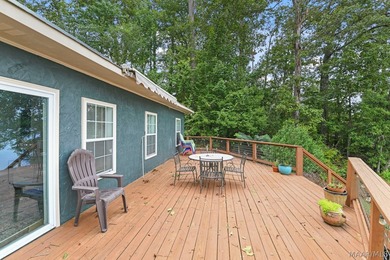 Move-in ready lakefront cabin with breathtaking views - photo 37
