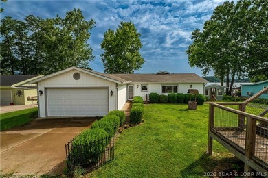 Hard-to-find one-level lakefront living at the 49-mile marker! - photo 43