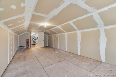 Hard-to-find one-level lakefront living at the 49-mile marker! - photo 47