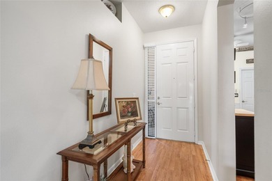WOW AND WOW.  MOVE IN READY.  A GORGEOUS 2BED/2BATH 2-CAR GARAGE - photo 4