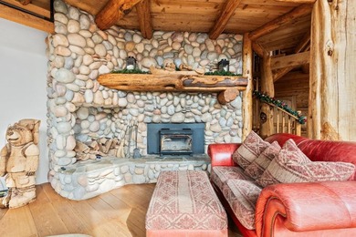 This spectacular Lodge-style home is truly unparalleled on the - photo 17