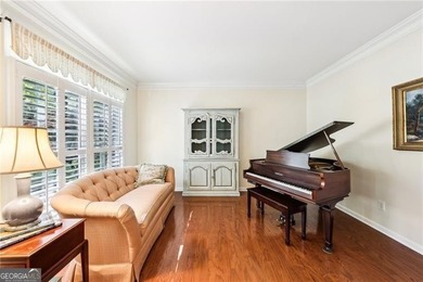 This beautiful home located on a cul-de-sac backs up to a - photo 8