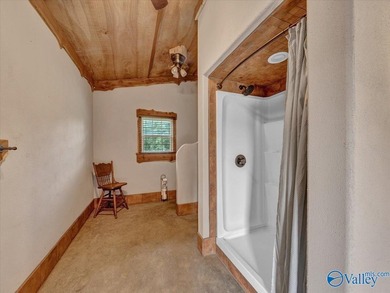 Rare opportunity of serene, landscape beauty in secluded area - photo 33