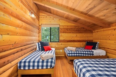 This spectacular Lodge-style home is truly unparalleled on the - photo 44