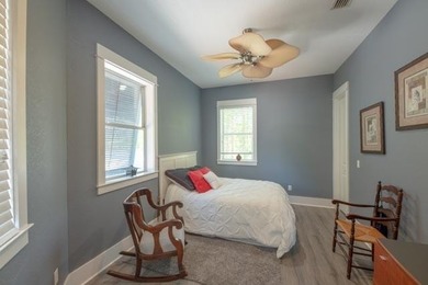 Spacious, custom-built home located on a private cul-de-sac - photo 12