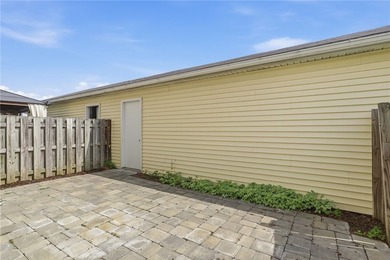 Easy living awaits at 97 Springwood Drive! Step inside and be - photo 21