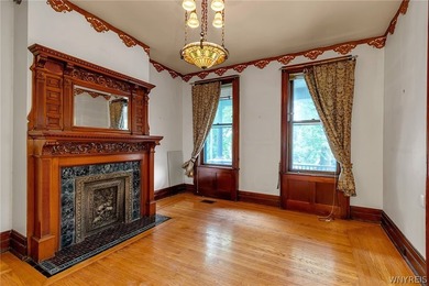 This stunning Victorian showcases remarkable original details - photo 7