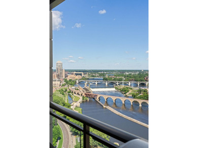 Welcome to the 25th floor of Eleven on the River, where an - photo 32