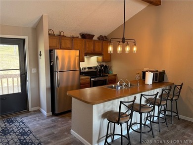 Better come and see this great Lakefront Condo!! Only one flight - photo 4