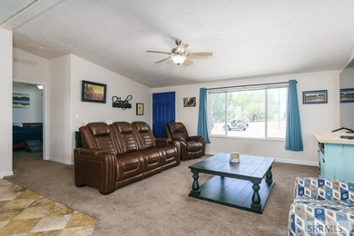One-Level Living at its BEST! This 3 Bed and 3 Bath Home is set - photo 10