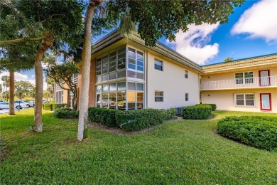 Lake Condo For Sale in Vero Beach, Florida