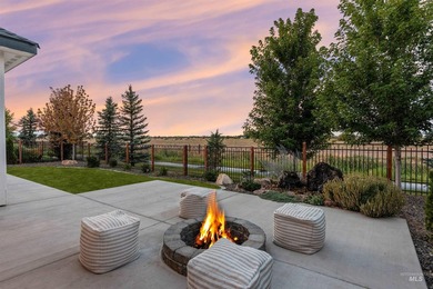 Experience elevated living in this move-in-ready Legacy home - photo 2