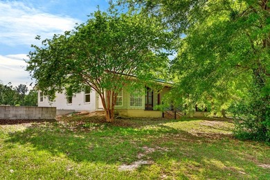 Experience the perfect blend of peaceful country living and - photo 6
