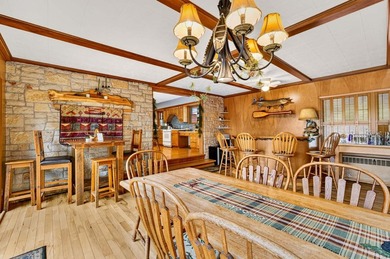 One-of-a-kind Northwoods home offering exceptional privacy on a - photo 12