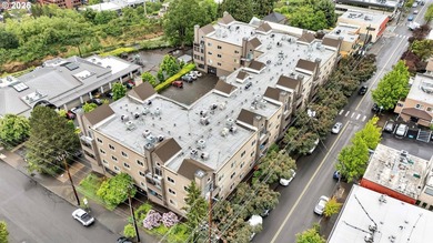 Exceptionally maintained and one of only two units with a rare - photo 3