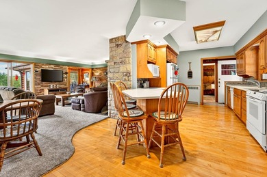 One-of-a-kind Northwoods home offering exceptional privacy on a - photo 15