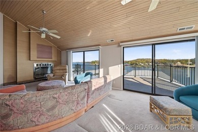 Beautiful Lake Views in this sought after well established - photo 10