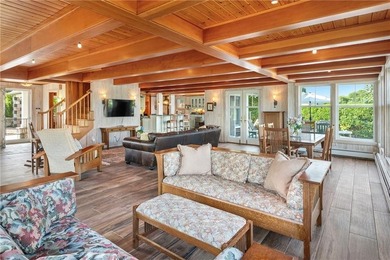 Exceptional waterfront home perched high above the water - photo 21