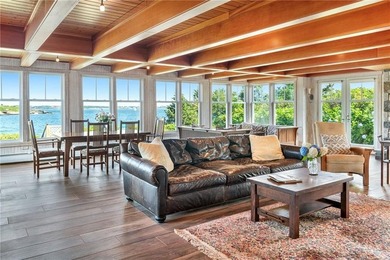 Exceptional waterfront home perched high above the water - photo 24