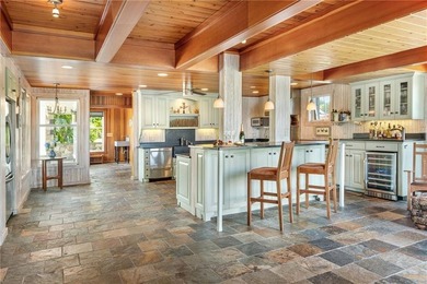 Exceptional waterfront home perched high above the water - photo 28