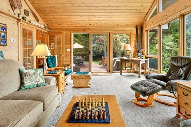 One-of-a-kind Northwoods home offering exceptional privacy on a - photo 34