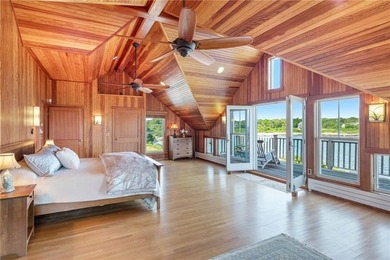 Exceptional waterfront home perched high above the water - photo 43