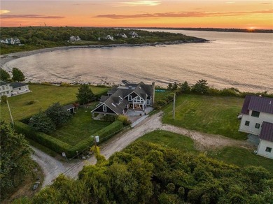 Exceptional waterfront home perched high above the water - photo 49