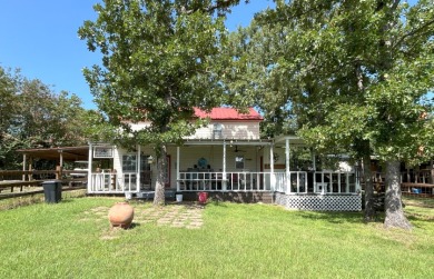 3-1 Waterfront Home with Appliances/Furniture Included - Lake Home For Sale in Thornton, Texas