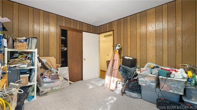 Opportunity awaits in the desirable Lakeview Acres Subdivision! - photo 13