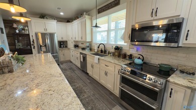 Contemporary lakefront stunner offers the space you've been - photo 18