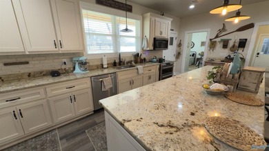 Contemporary lakefront stunner offers the space you've been - photo 19