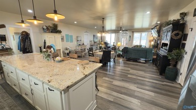 Contemporary lakefront stunner offers the space you've been - photo 20