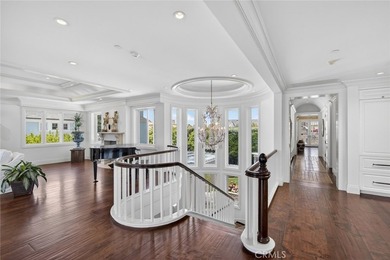 **Legacy by the Sea: A Rare Two-Residence Compound in Emerald - photo 7