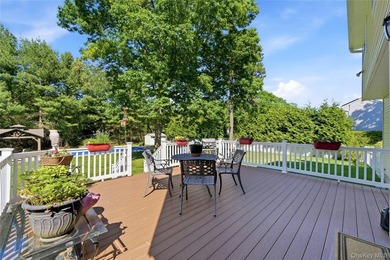 Welcome to the highly sought-after Island Estates, where space - photo 36
