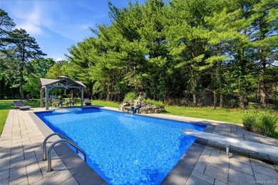 Welcome to the highly sought-after Island Estates, where space - photo 41