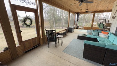 Contemporary lakefront stunner offers the space you've been - photo 43