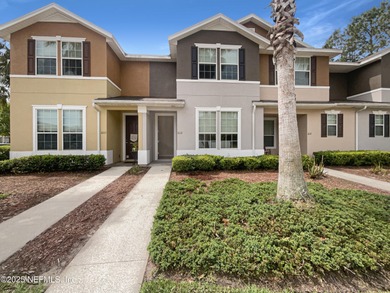 Oakleaf Lake Area Condo For Sale in Orange Park Florida