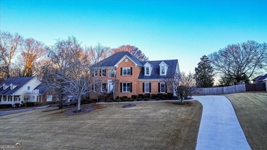 FABULOUS VIEWS, LOCATION, AND TRADITION In OCONEE this Ideally - photo 2