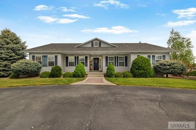 THIS PROPERTY IS CURRENTLY UNDER CONTRACT WITH A 48 HR FIRST - photo 2