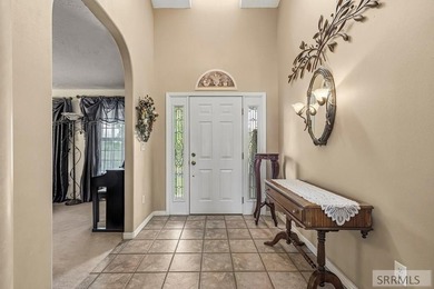 THIS PROPERTY IS CURRENTLY UNDER CONTRACT WITH A 48 HR FIRST - photo 5