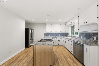 BACK ON MARKET WITH IMPROVEMENTS! Beautifully updated 3 bed 2 - photo 9