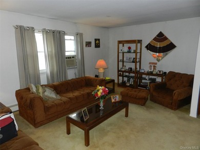 Spacious 4 Bedroom, 2 Bath High Ranch with Garage.Large Living - photo 3