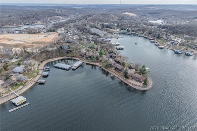 Welcome to this beautifully updated lakefront condo in one of - photo 8