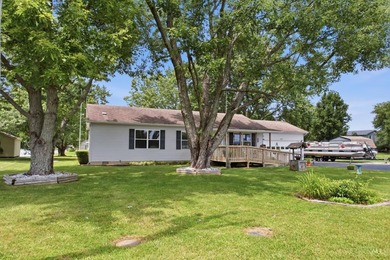 You will love this shaded setting close to the marina...Welcome - photo 3