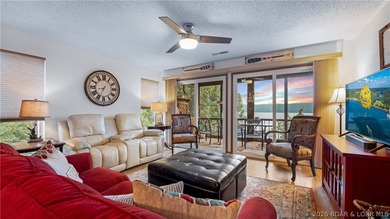 Wake up to open main channel views in the heart of Osage Beach - - photo 3
