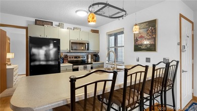 Wake up to open main channel views in the heart of Osage Beach - - photo 7