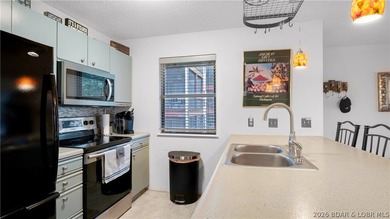 Wake up to open main channel views in the heart of Osage Beach - - photo 8