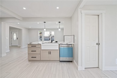 Welcome to this completely renovated 4 bedroom, 1.5 bath - photo 7