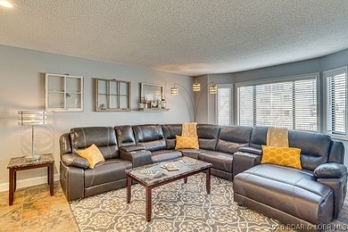 Location, location, location! This stunningly renovated 2 bed, 2 - photo 8